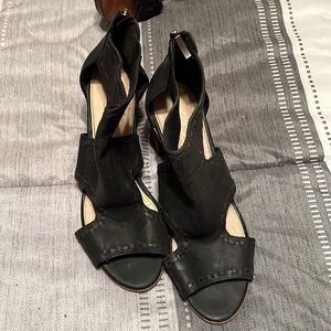 Worn a few times